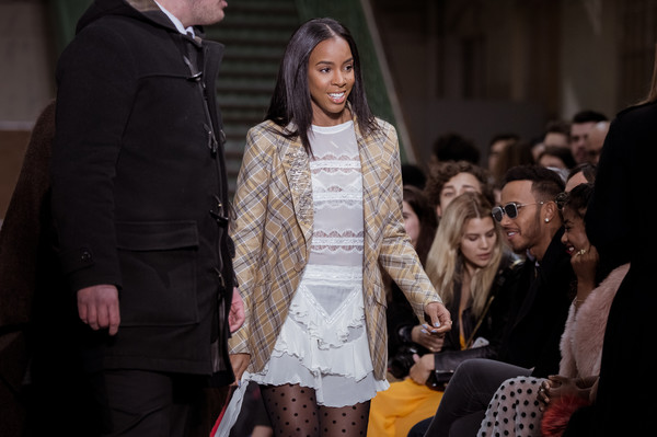 John+Galliano+Front+Row+Paris+Fashion+Week+EU0HHjtXnUfl