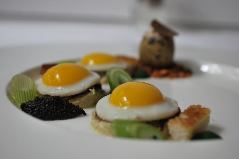 Si estáis cansados de mejillones y gofres, Le Rabassier en Bruselas será vuestro rincón predilecto para seducir al paladar... y liquidar los ahorros.