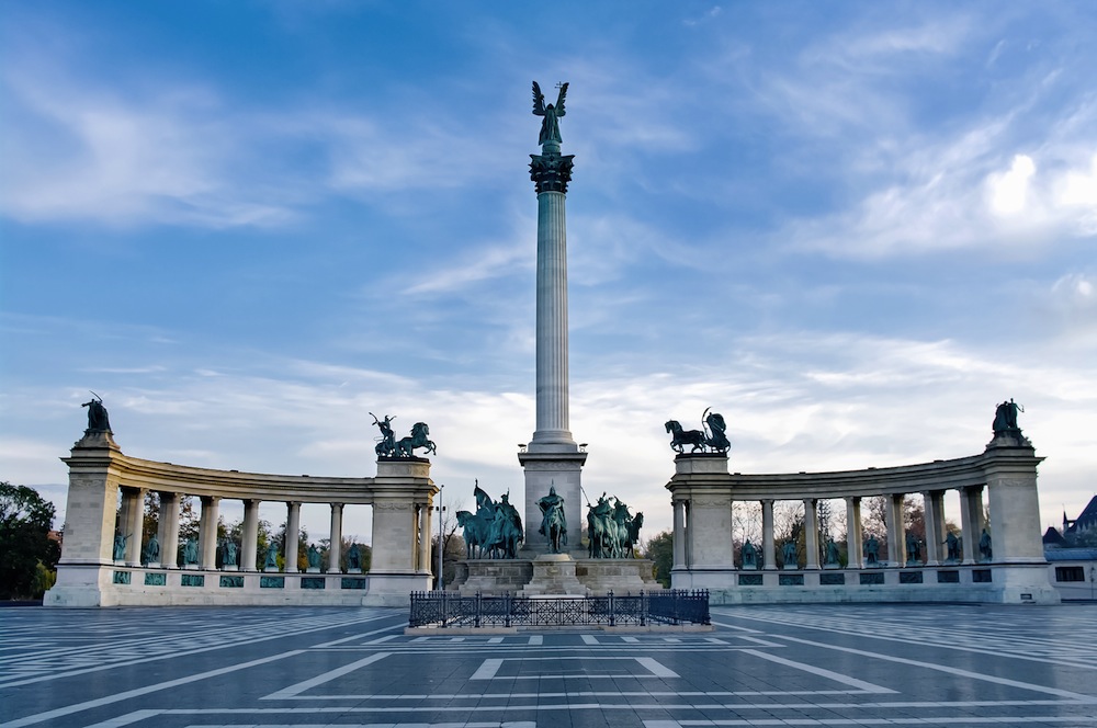 plaza-heroes-budapest